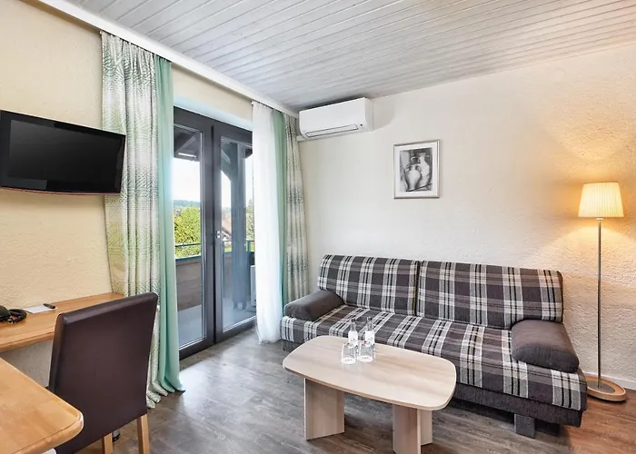 H+ Hotel 3*